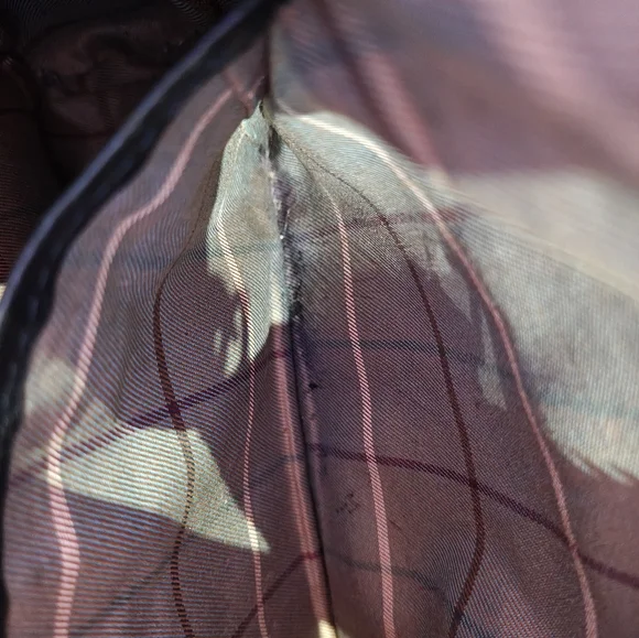 Burberry leather clutch - Picture 10 of 10